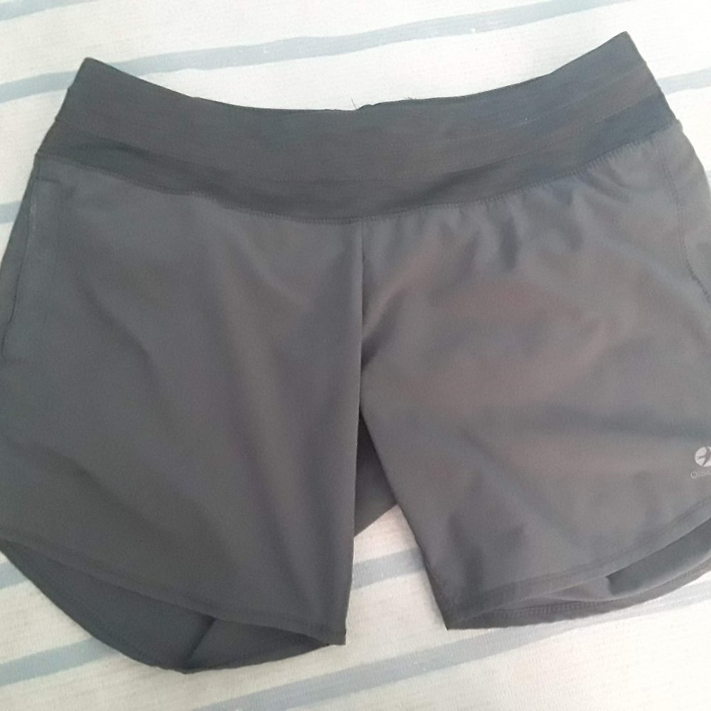 Oiselle Roga Gray Shorts